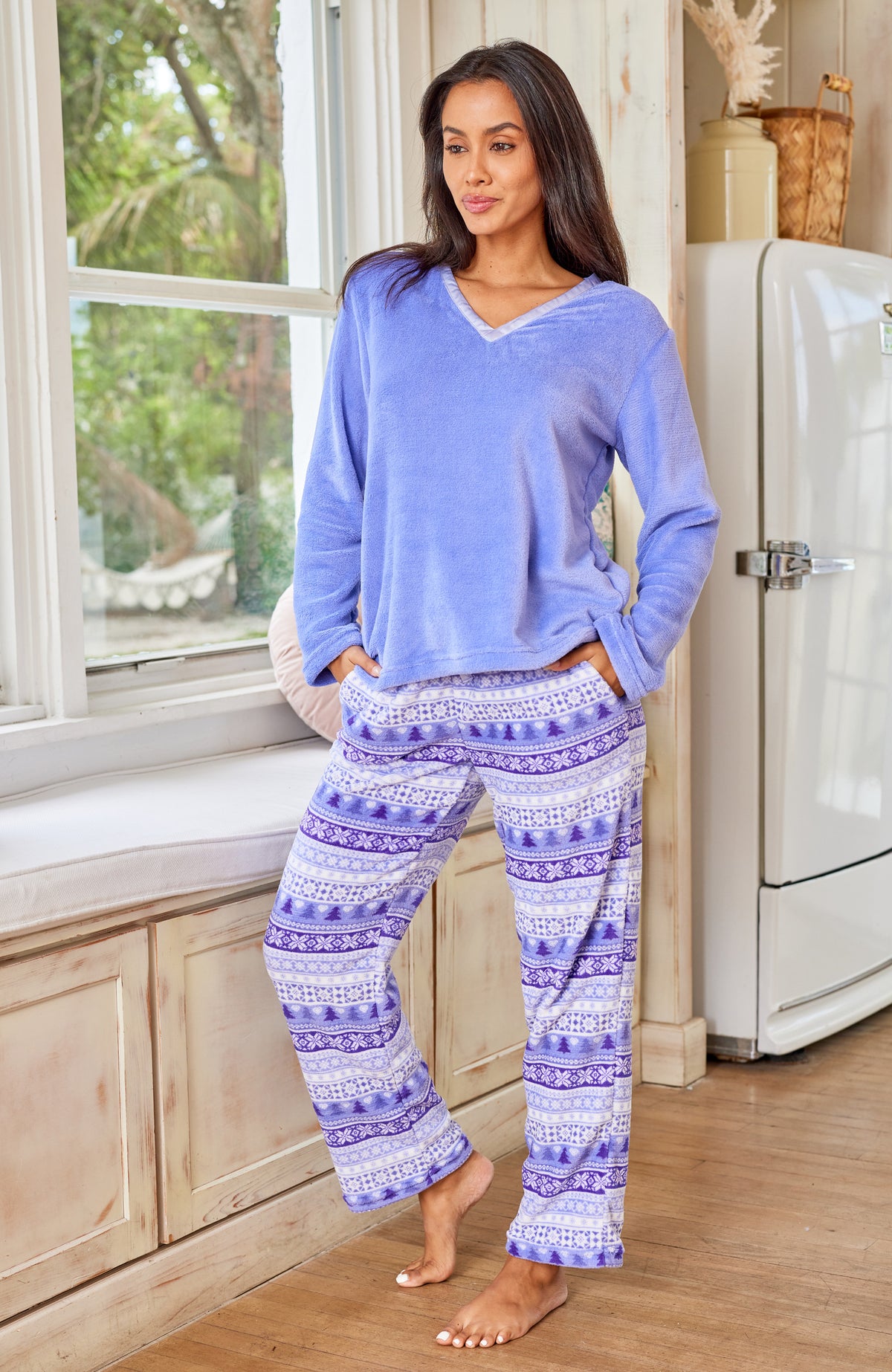 Women's Pastel Christmas Soft Warm Fleece Pajamas Plush Lounge Set, Long V Neck Top and Pants, PJ