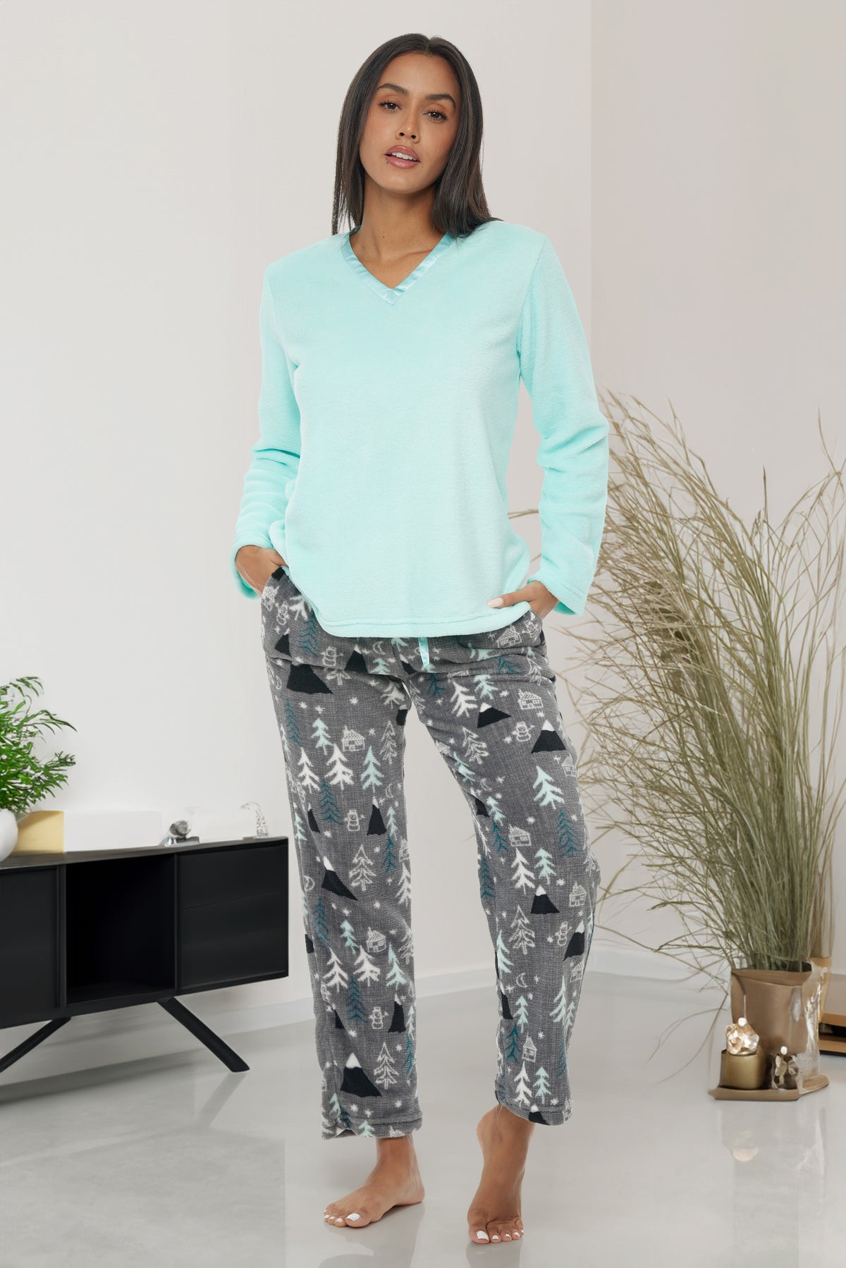 Women's Nighttime Christmas Forrest Soft Warm Fleece Pajamas Plush Lounge Set, Long V Neck Top and Pants, PJ