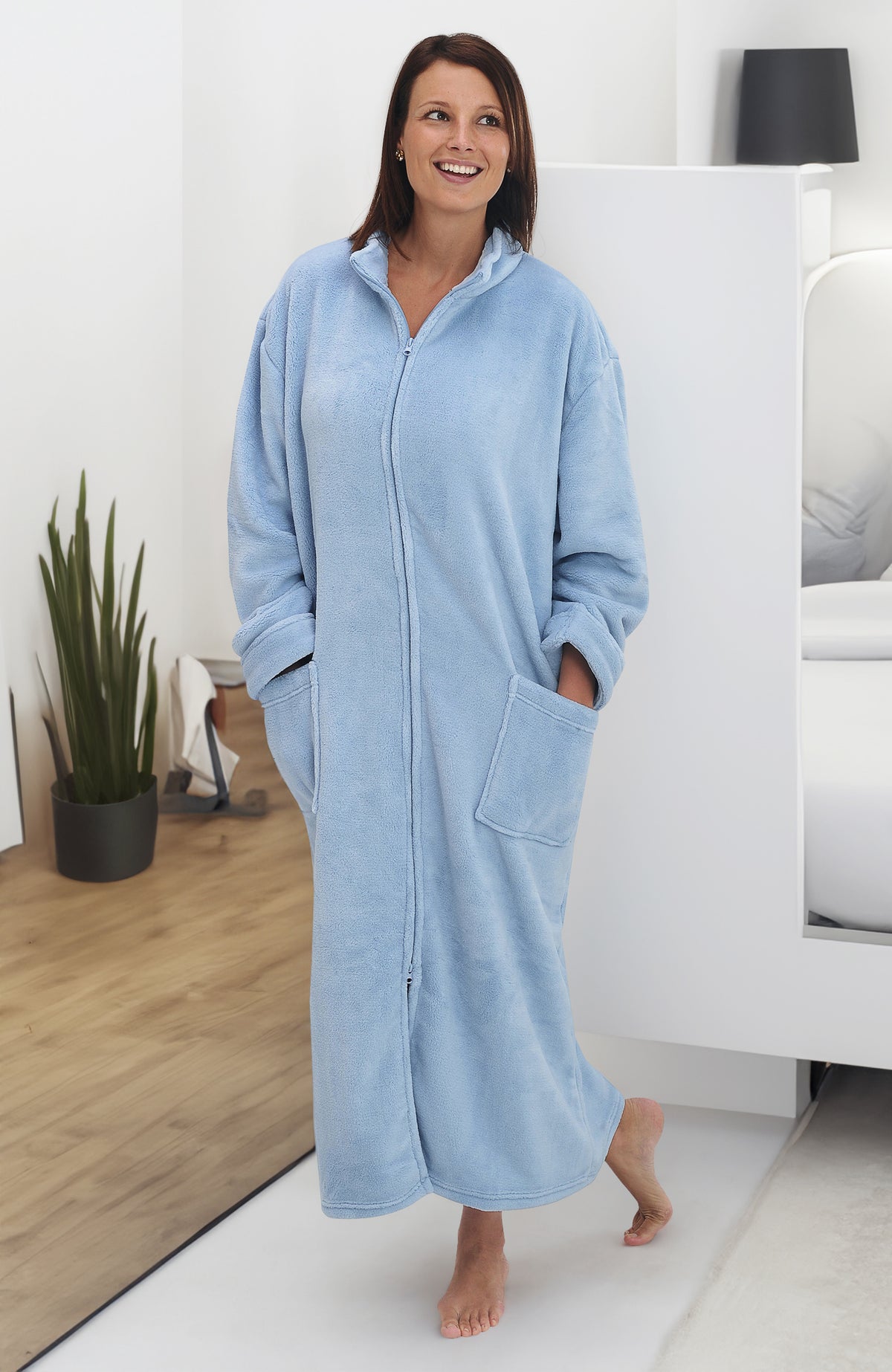 Women's Light Blue Zip Up Plush Robe, Oversized Bathrobe with Two Way Zipper
