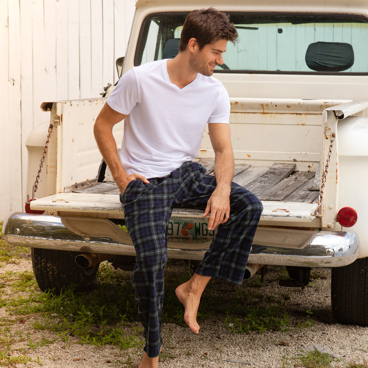 Men's 2-Pack Flannel Plaids Fleece Pajama Pants, Soft Plush Lounge PJ Bottoms in Christmas