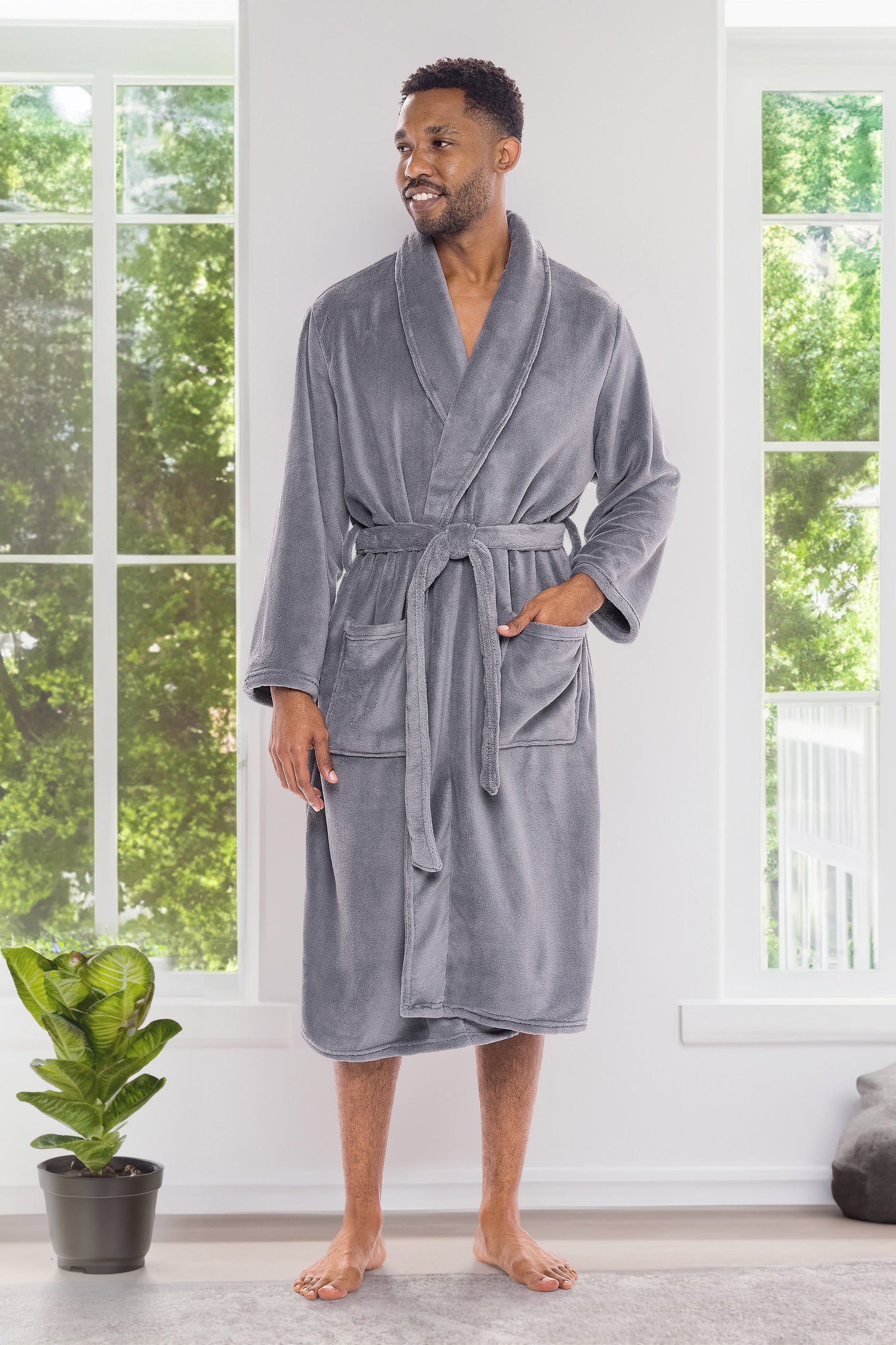 Sale‼️ pheeny    rayon ombre check robe THE HOODED DRESSING GOWN in WHITE HONEYCOMB PIQUE – Lisa Marie