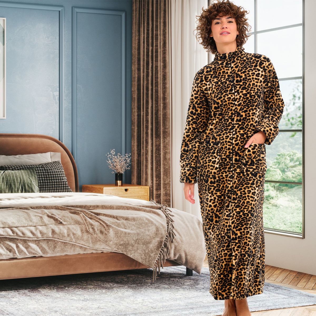 Women's Leopard Print Zip Up Plush Robe, Slim Fit Bathrobe with Two Way Zipper