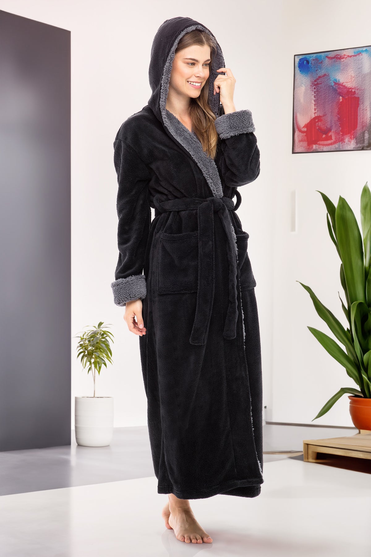Women's Black Warm Fleece Sherpa Robe with Hood, Long Plush Hoodie Sherpa Bathrobe