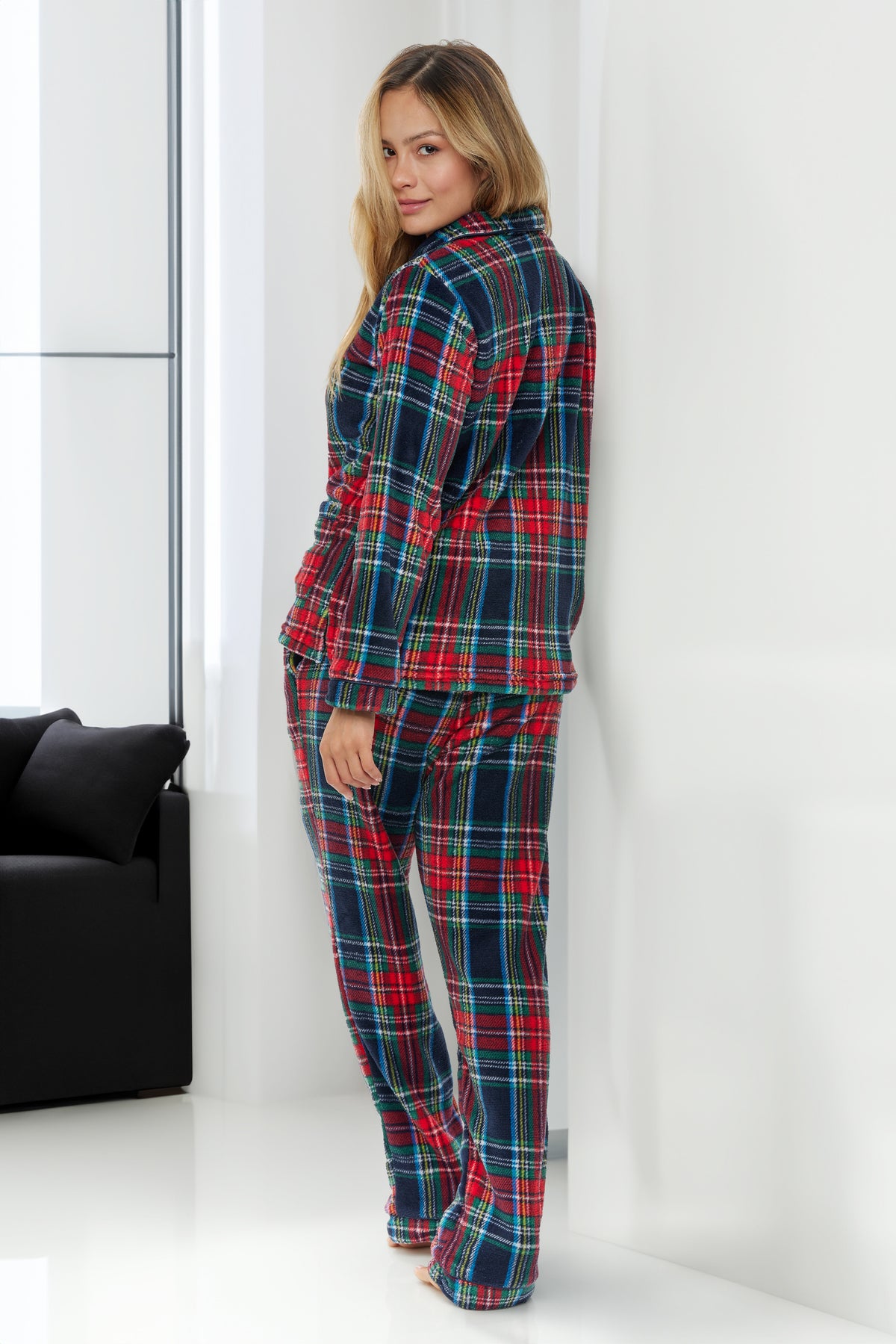 Women's Classic Tartan Plaid Blue Soft Warm Fleece Pajamas Plush Lounge Set, Long Sleeve Top and Pants, PJ