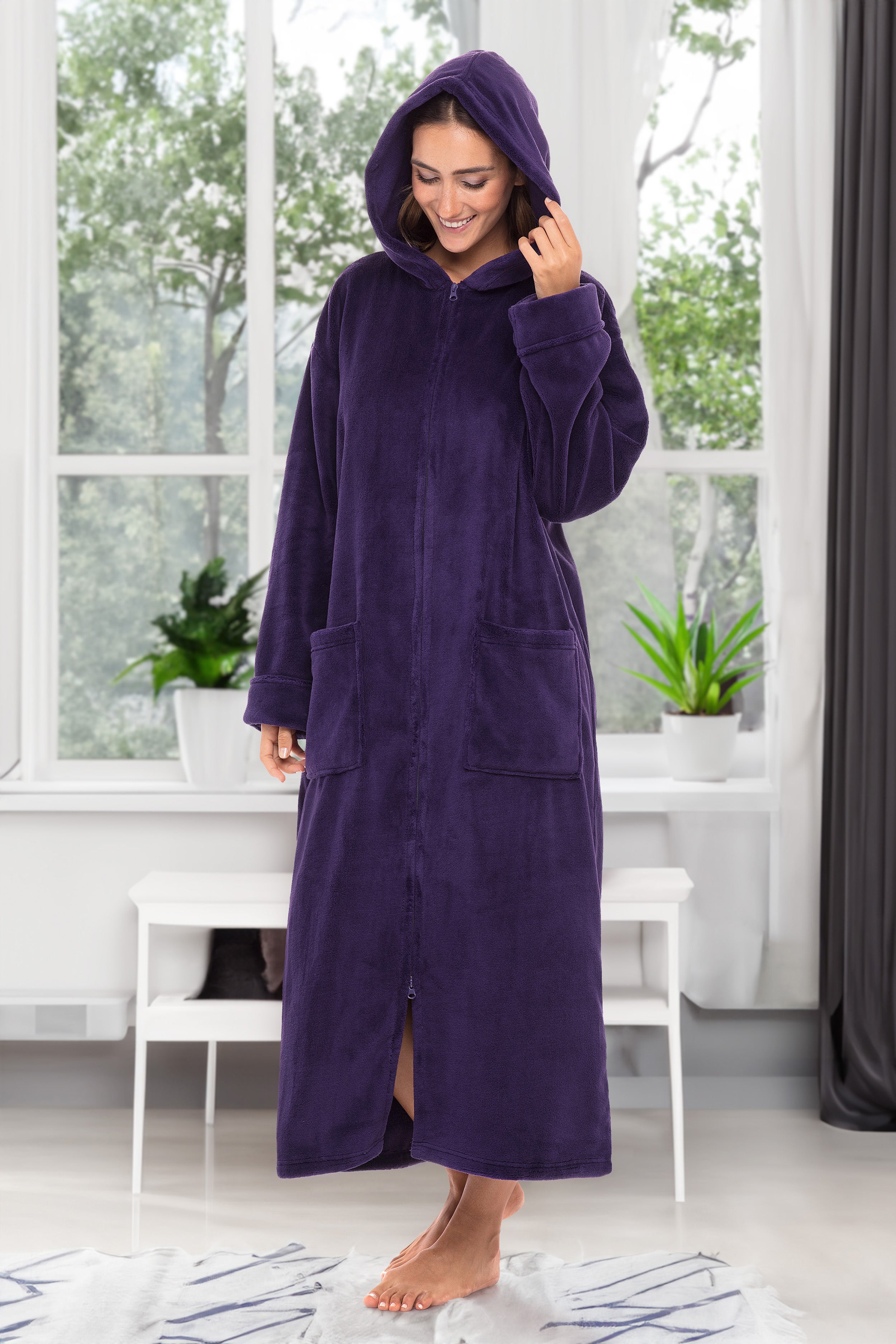 Women's Zip Up Fleece Robe with Hood, Soft Warm Plush Oversized Zipper Hooded  Bathrobe – Alexander Del Rossa
