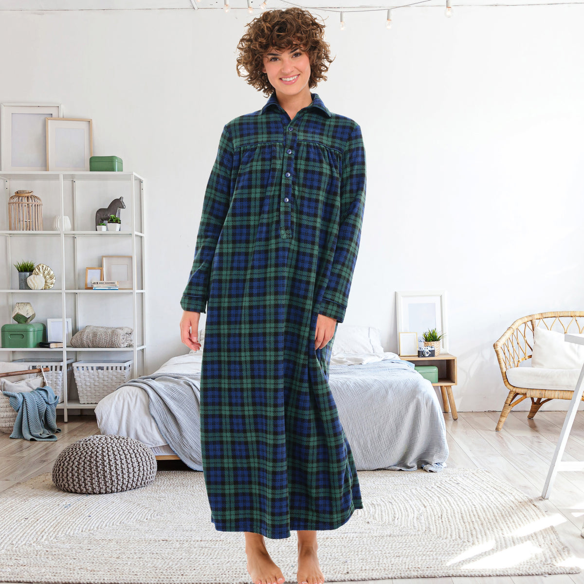 Women's Black Watch Tartan Plaid Polar Fleece Nightgown, Long Button Up Sleep Shirt