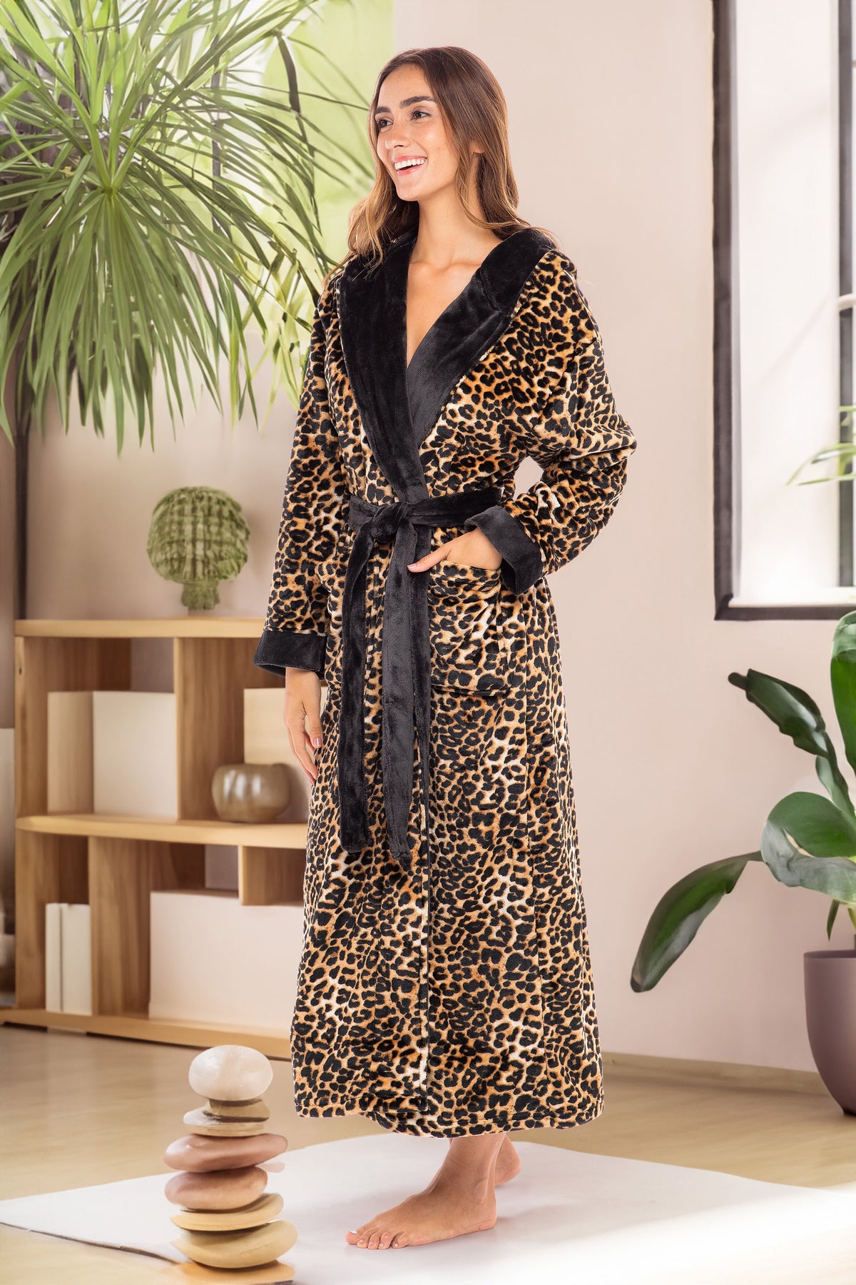 Leopard Print Plush Fleece Robe for Women, Long Hooded Bathrobe with Hood, Plus Size